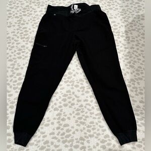 FIGS women’s jogger scrub pants